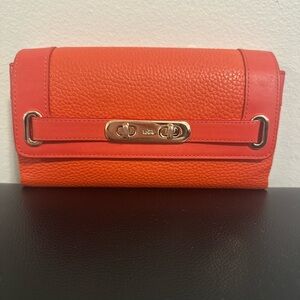 Coach Pebbled Leather COH Swagger Turnlock Wallet, Coral